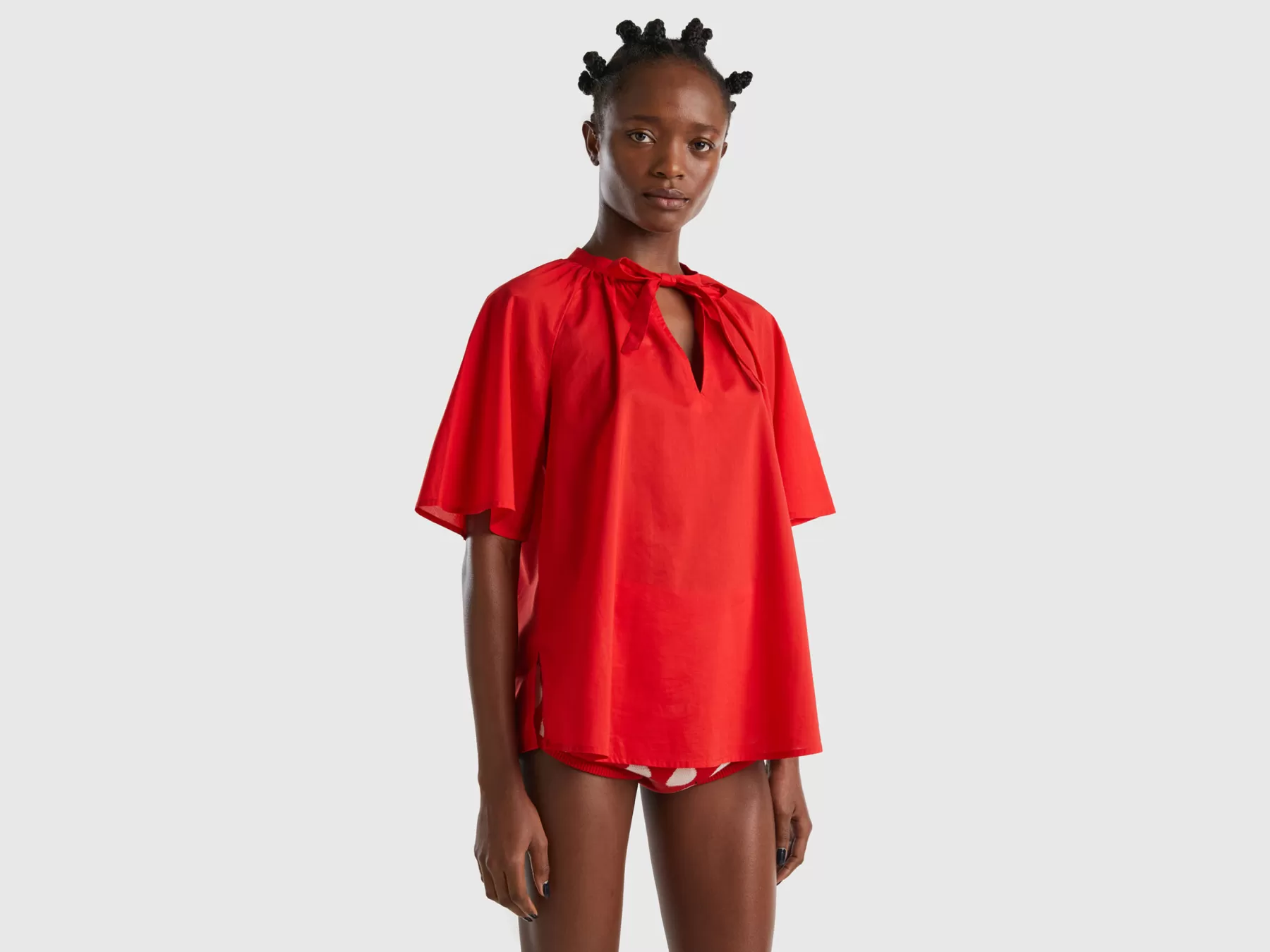 Benetton Blusa Con Fiocco Rosso Flash Sale