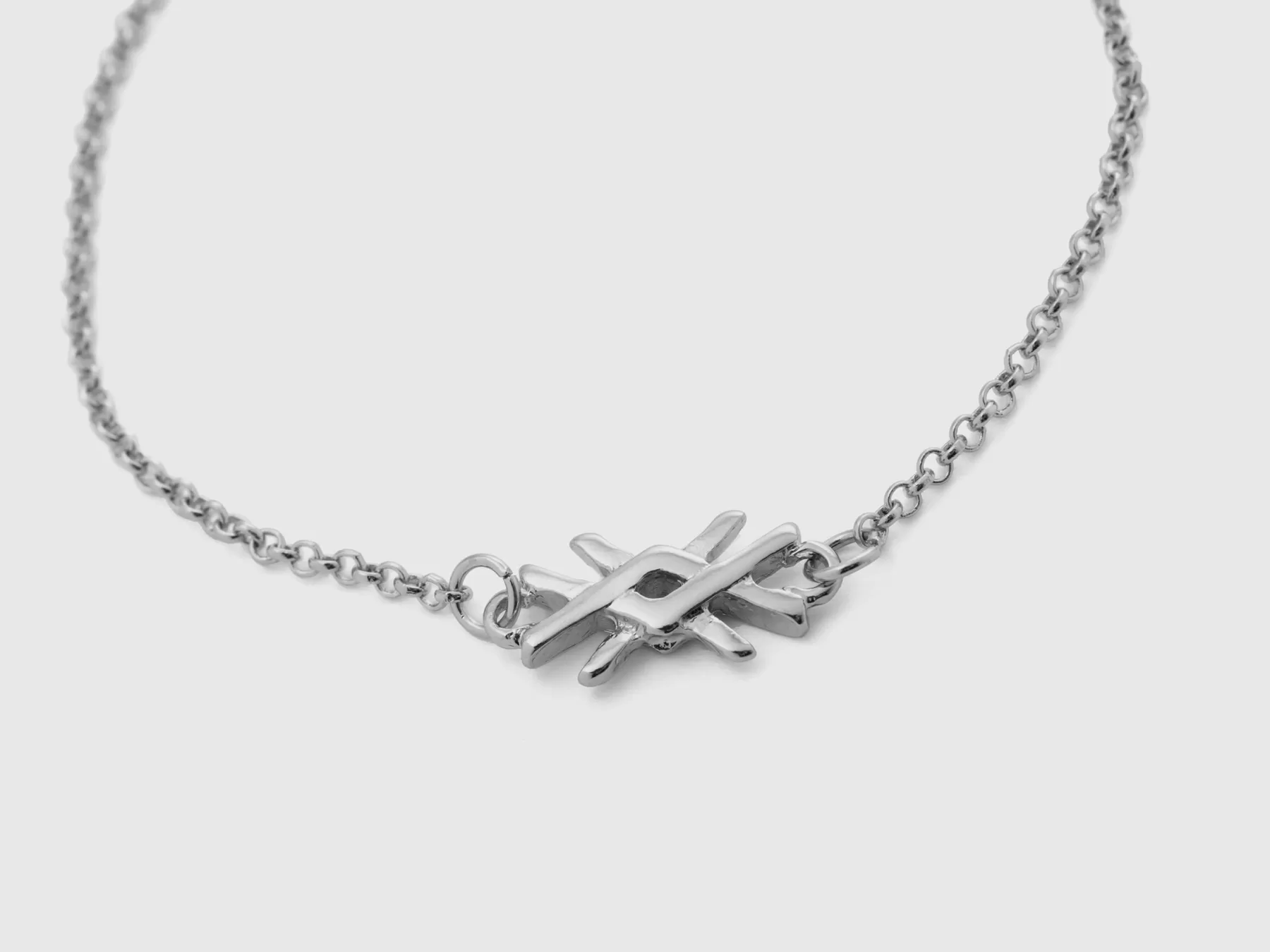 Benetton Braccialecon Charm E Logo Argento Online