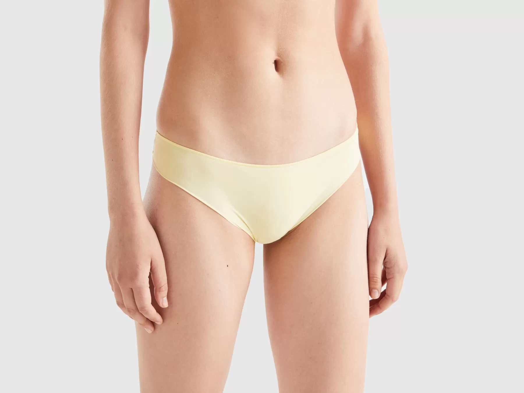 Benetton Brasiliana Stretch Con Pizzo Giallo Hot