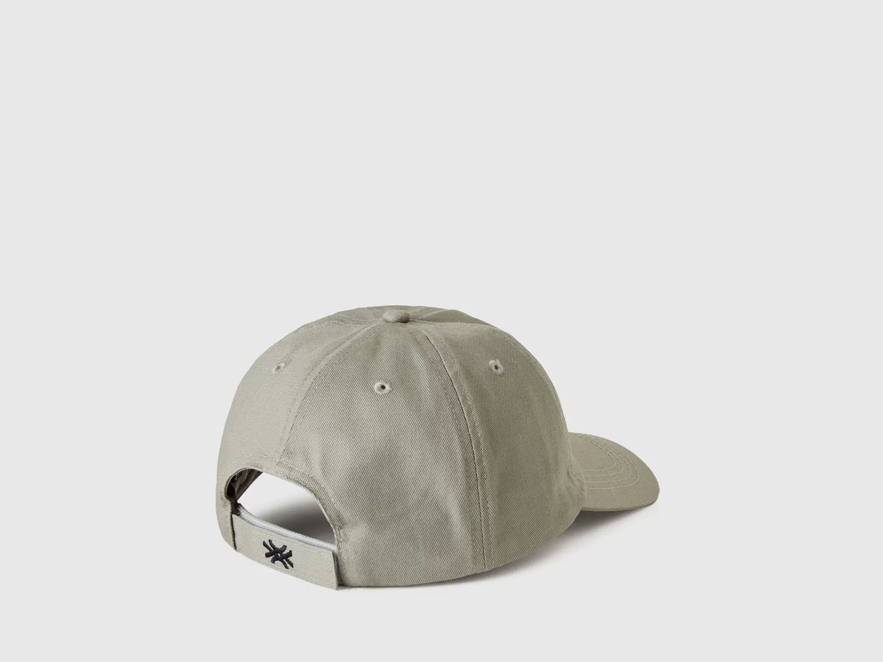 Benetton Cappello Tortora Con Ricamo Pera Grigio New