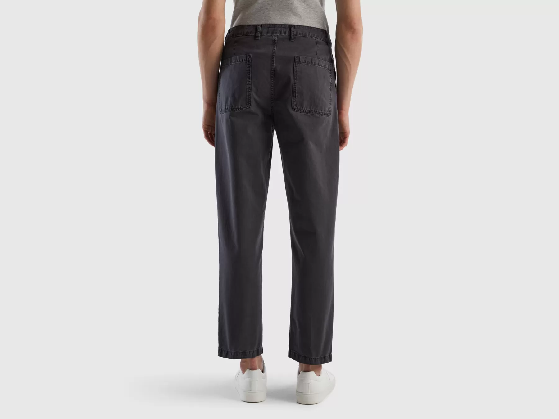 Benetton Chino Con Cavallo Basso Grigio Scuro Store