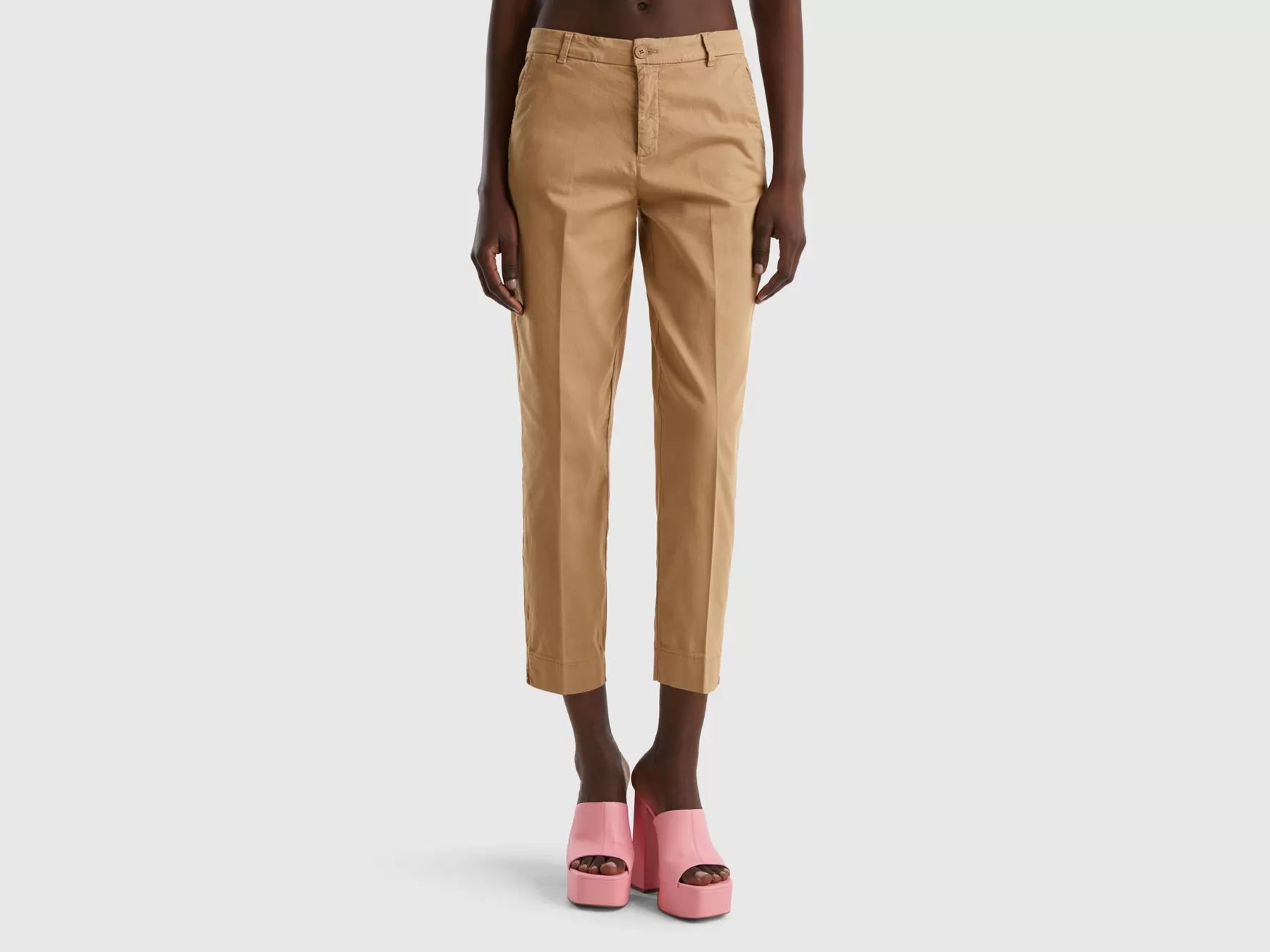 Benetton Chino Cropped In Cotone Stretch Cammello Online