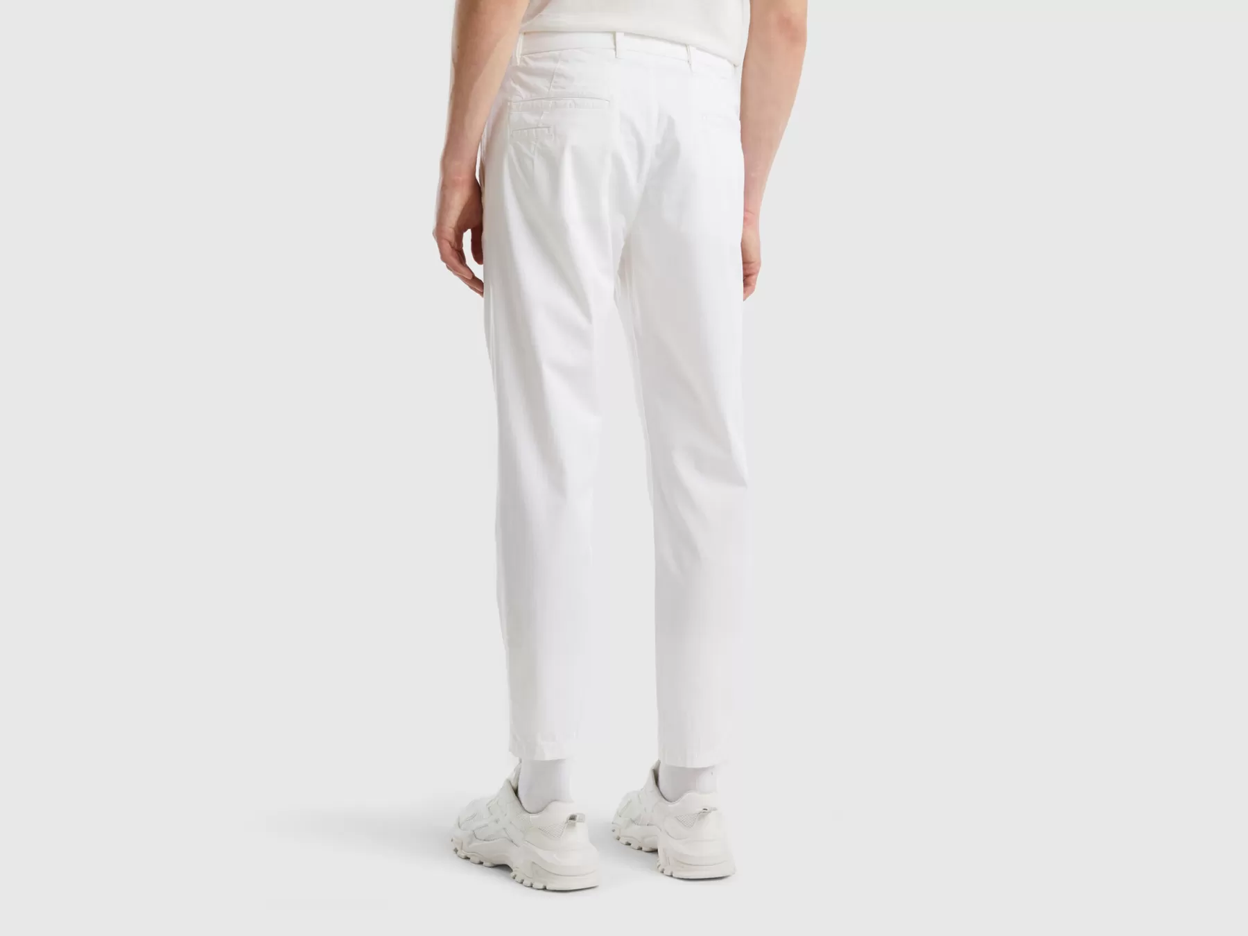 Benetton Chino Leggeri Carrot Fit Bianco Online