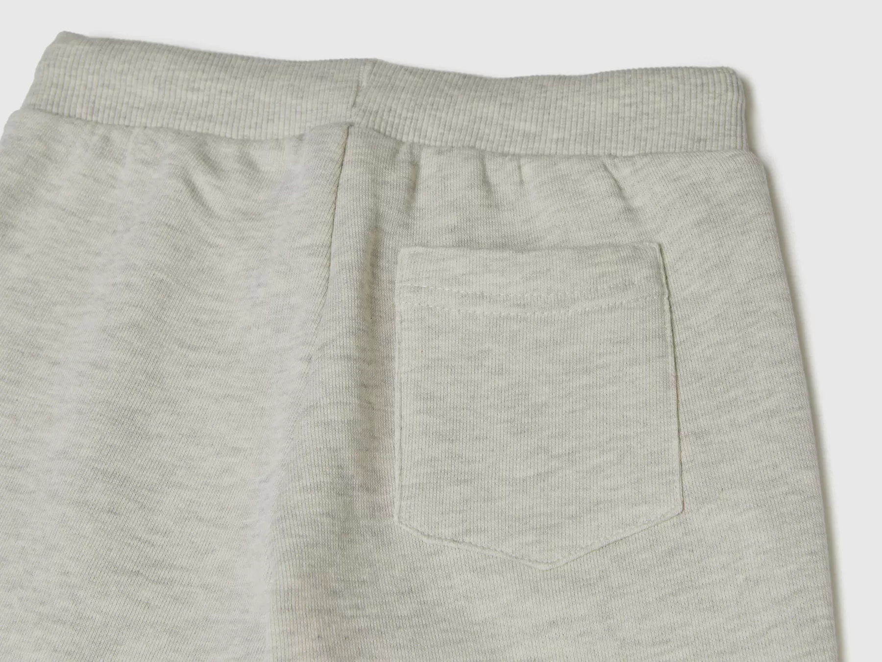 Benetton Joggers Con Ricamo Grigio Chiaro Best