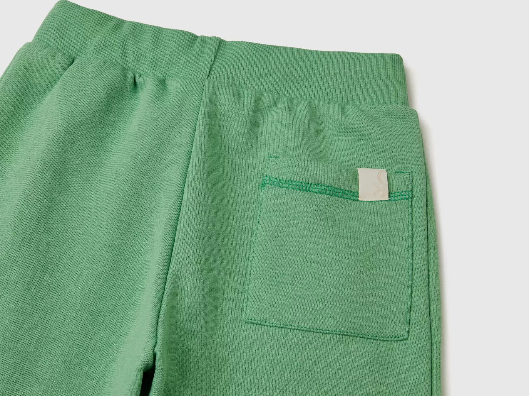 Benetton Joggers In Tessuto Riciclato Verde Chiaro Discount