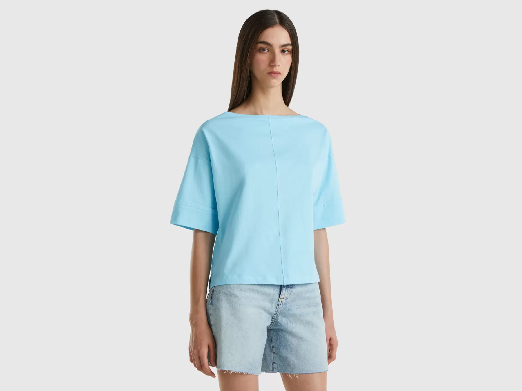 Benetton Maglietta Boxy Fit Con Scollo A Barchetta Azzurro Fashion