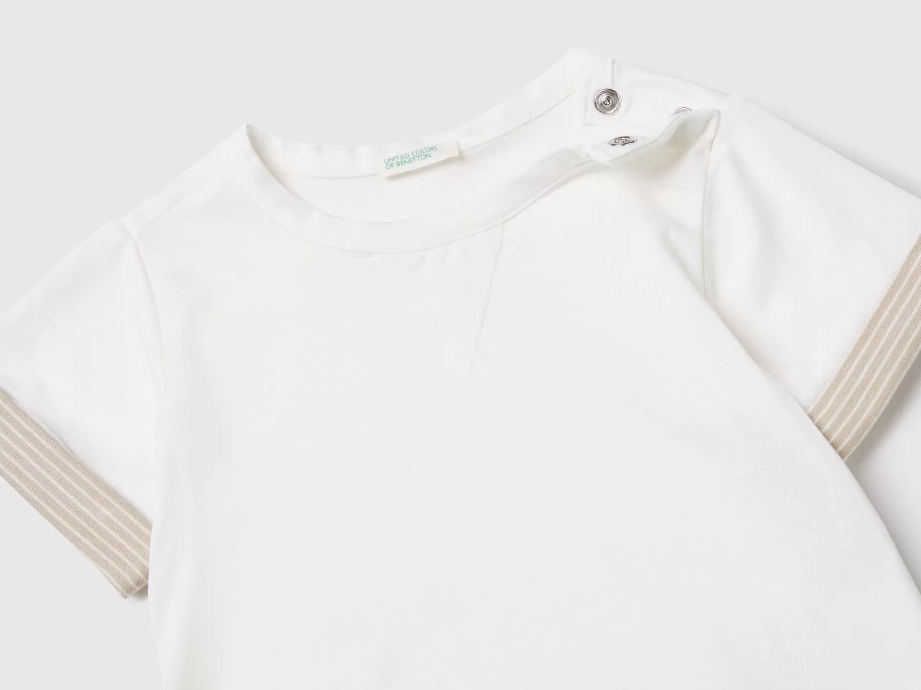 Benetton Maglietta Con Risvolti Rigati Bianco Panna Cheap