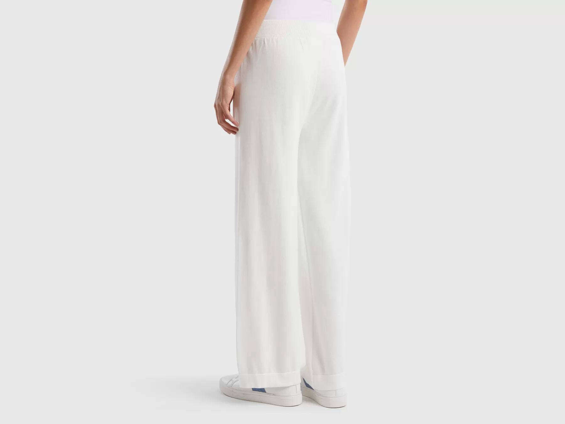 Benetton Pantaloni Ampi In Maglia Bianco Panna Sale