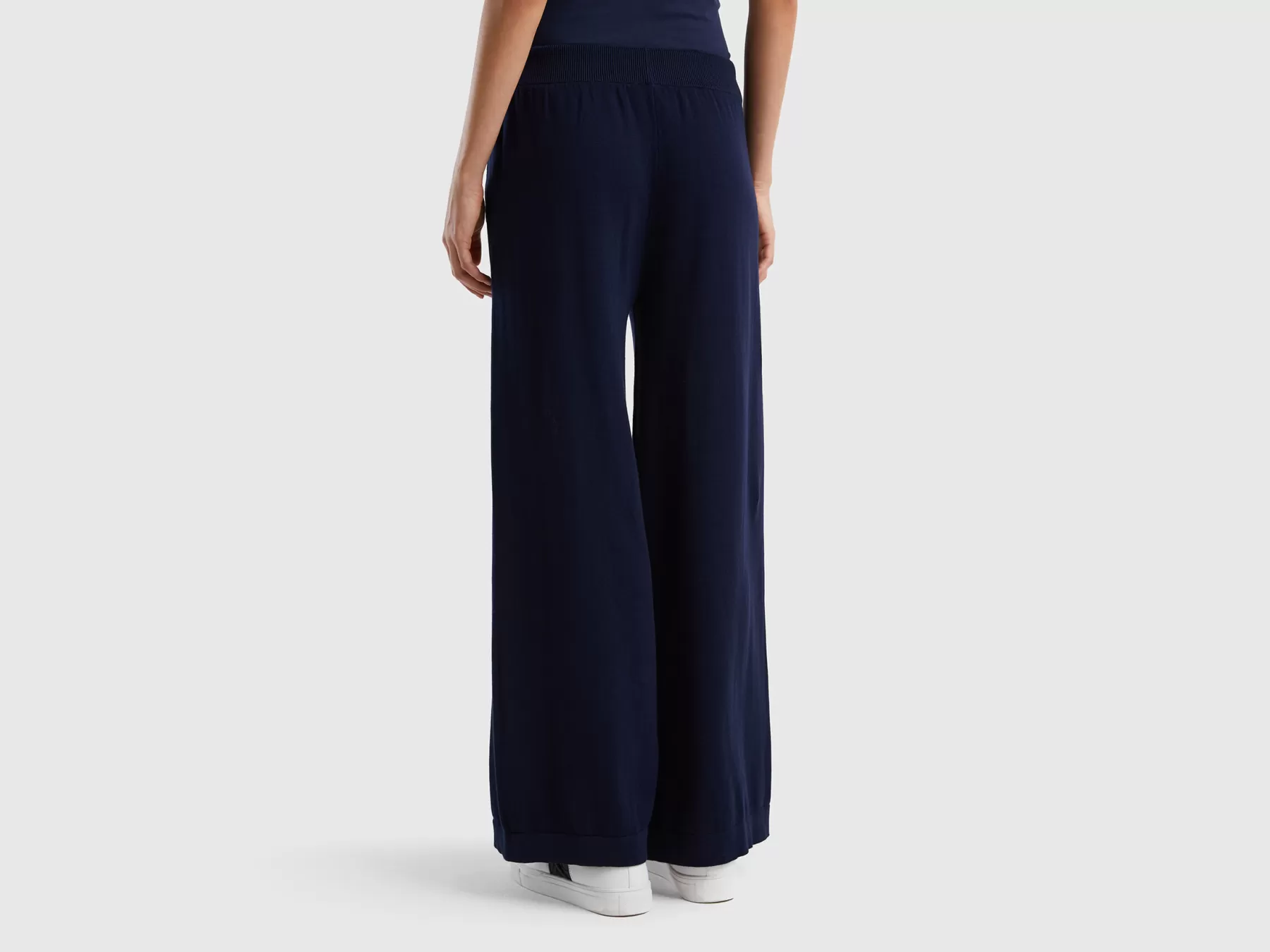 Benetton Pantaloni Ampi In Maglia Blu Scuro Cheap