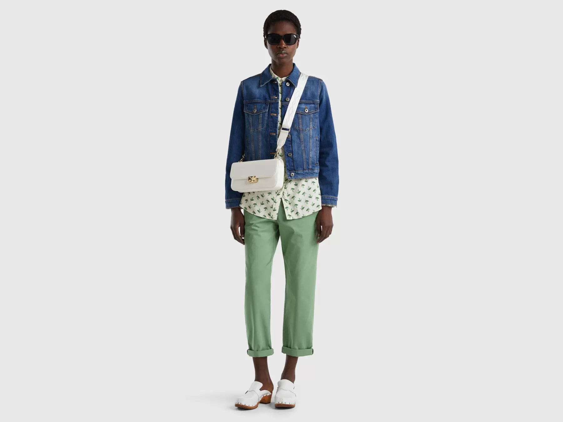 Benetton Pantaloni Chino In Cotone Stretch Verde Online