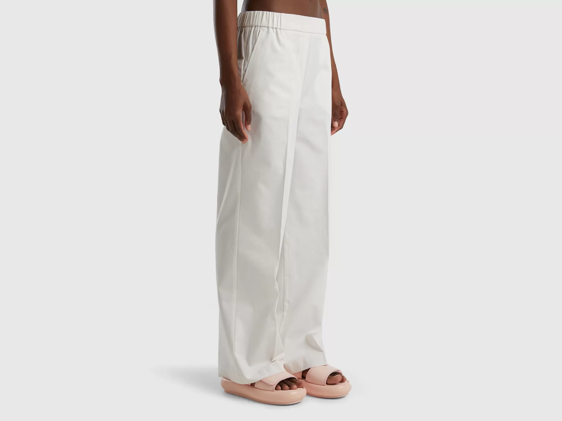 Benetton Pantaloni Con Elastico In Vita Bianco Panna Outlet