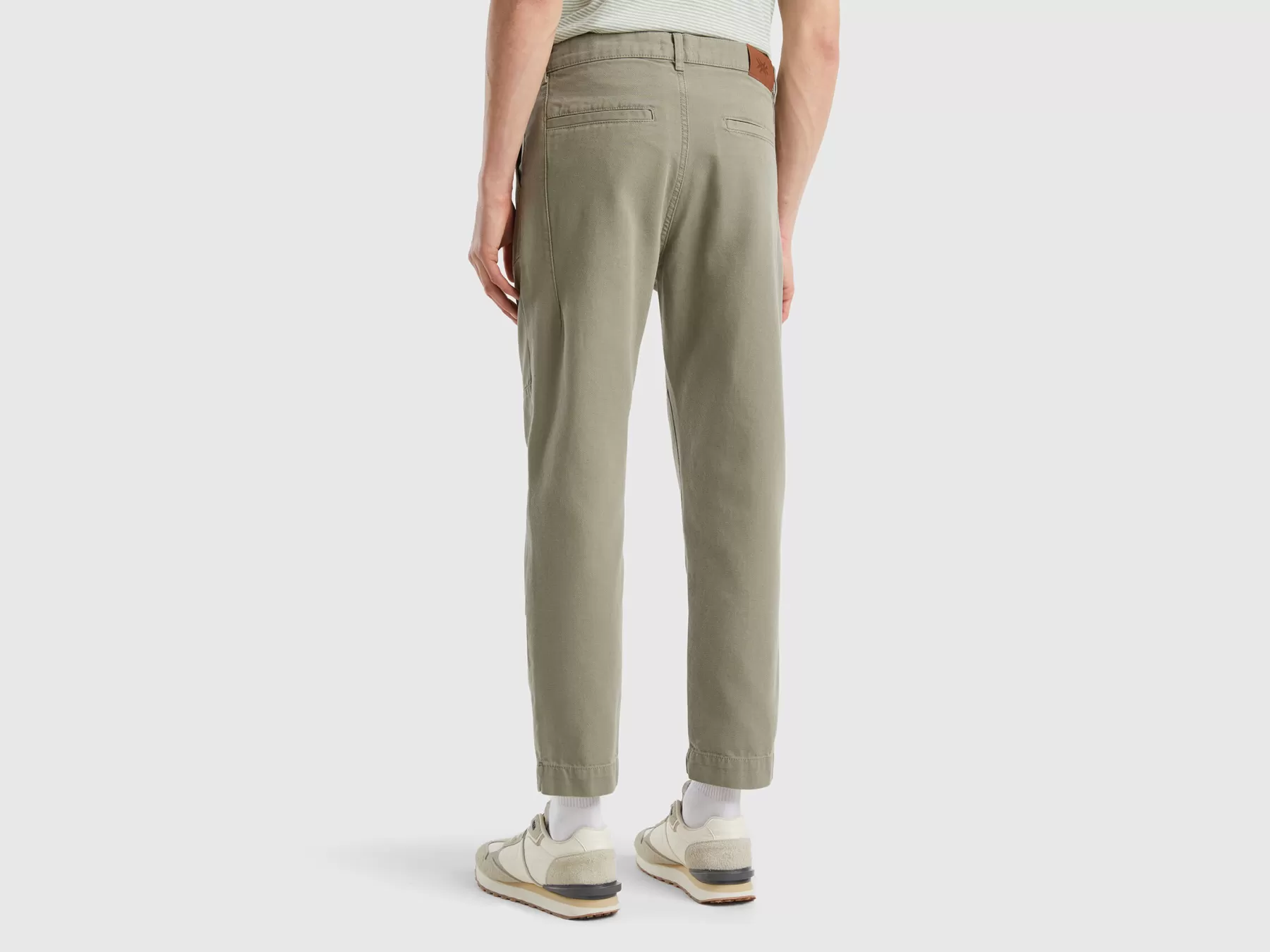 Benetton Pantaloni Con Tasche Relaxed Fit Tortora Shop