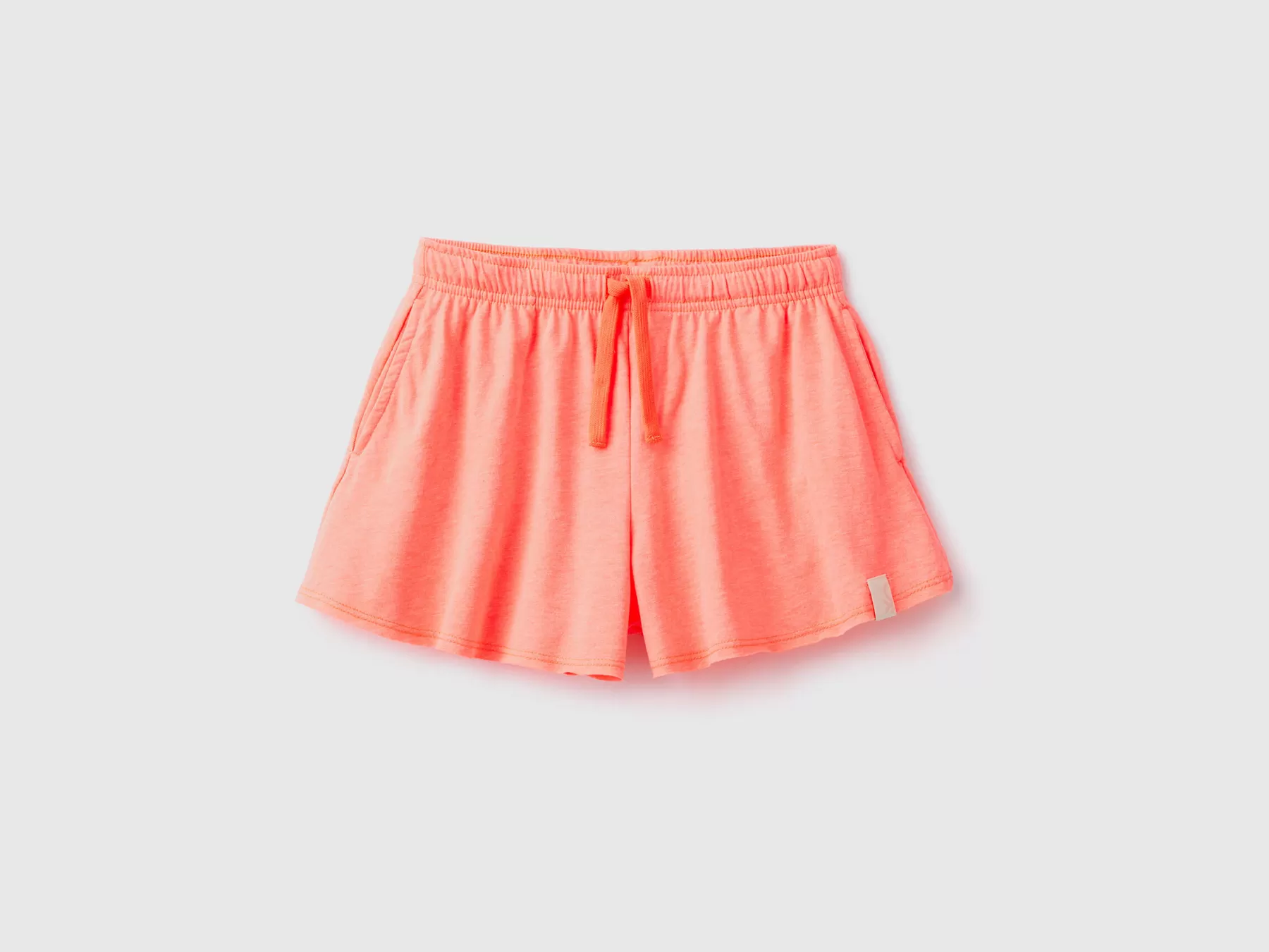 Benetton Pantaloni Corti In Tessuto Riciclato Arancione Fluo Store