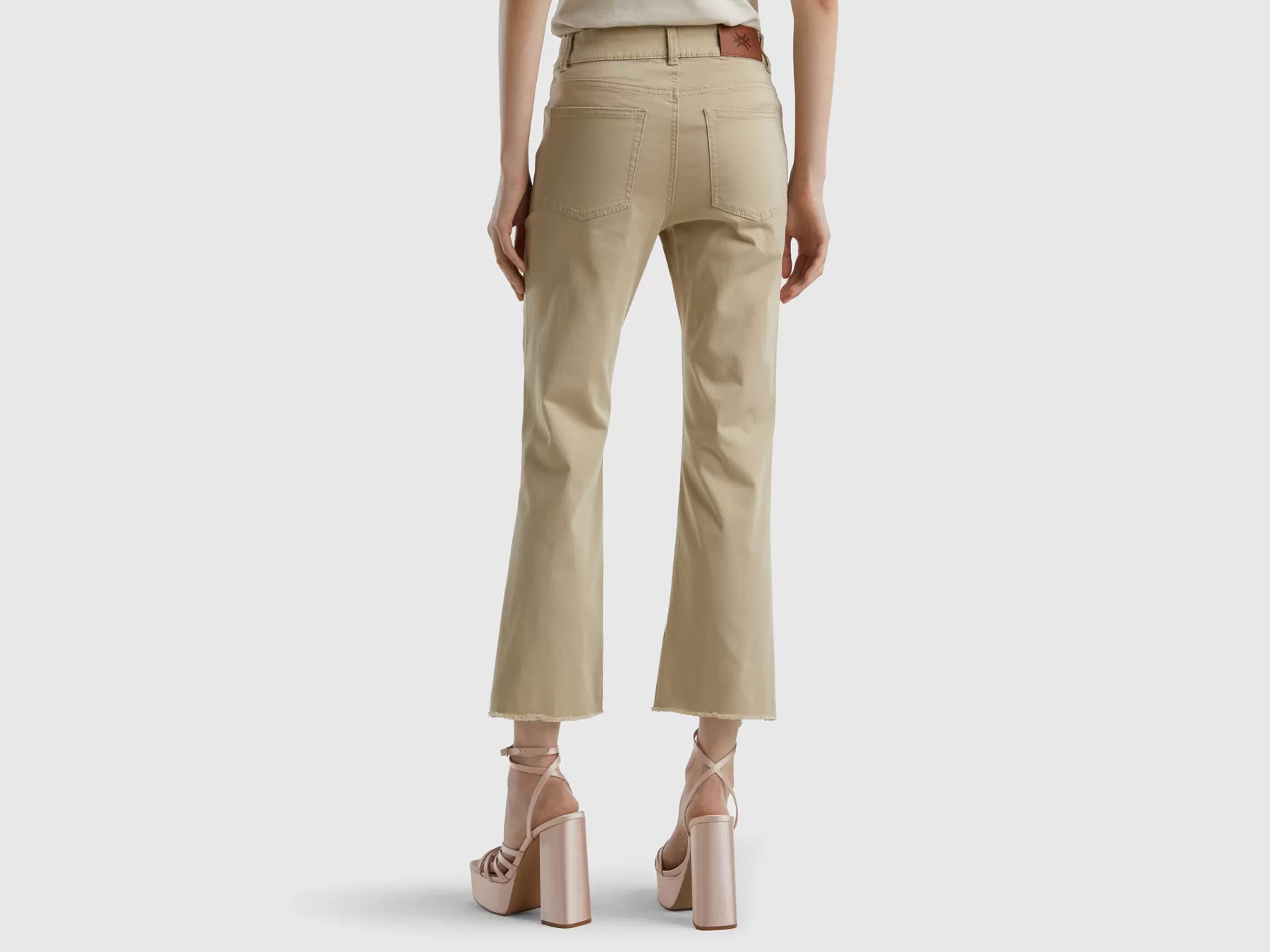 Benetton Pantaloni Cropped Cinque Tasche Beige Clearance