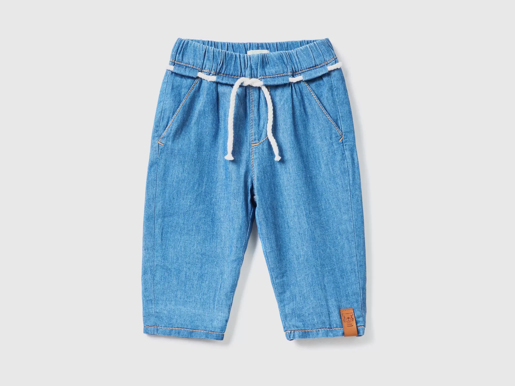 Benetton Pantaloni Leggeri Baggy Fit Azzurro Sale