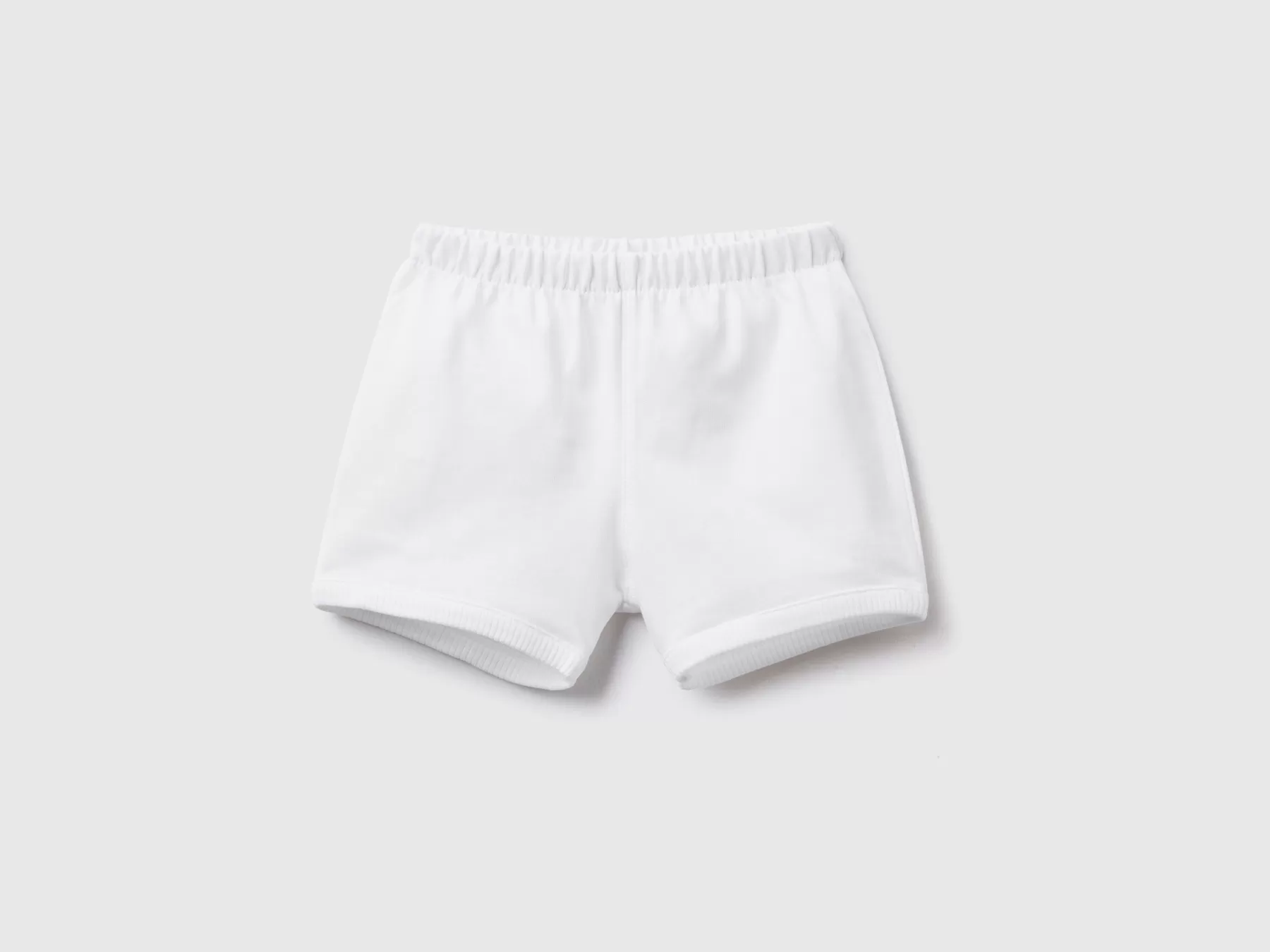 Benetton Shorts Con Patch Sul Retro Bianco Hot