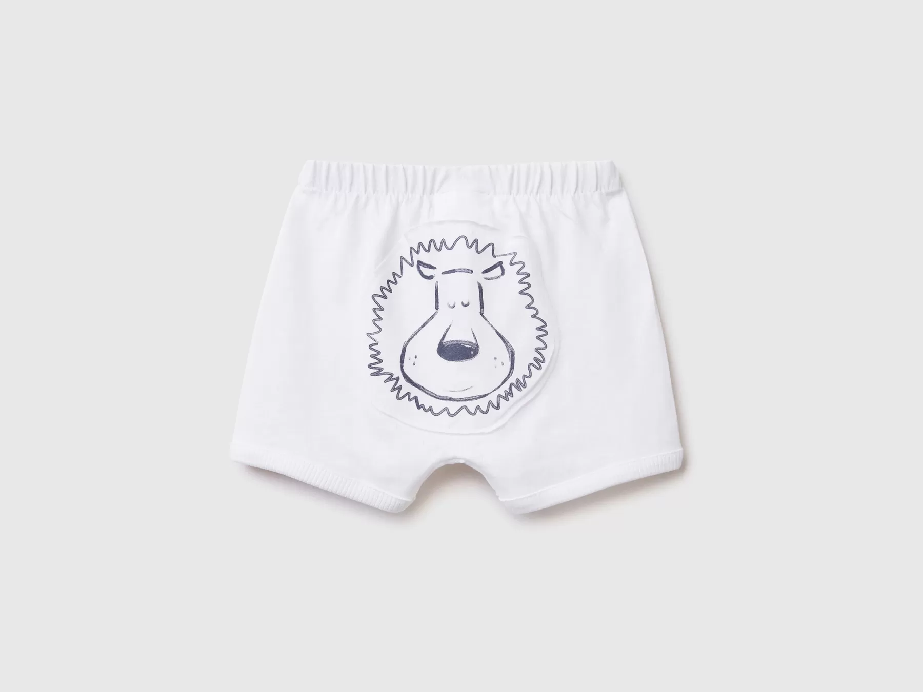 Benetton Shorts Con Patch Sul Retro Bianco Discount