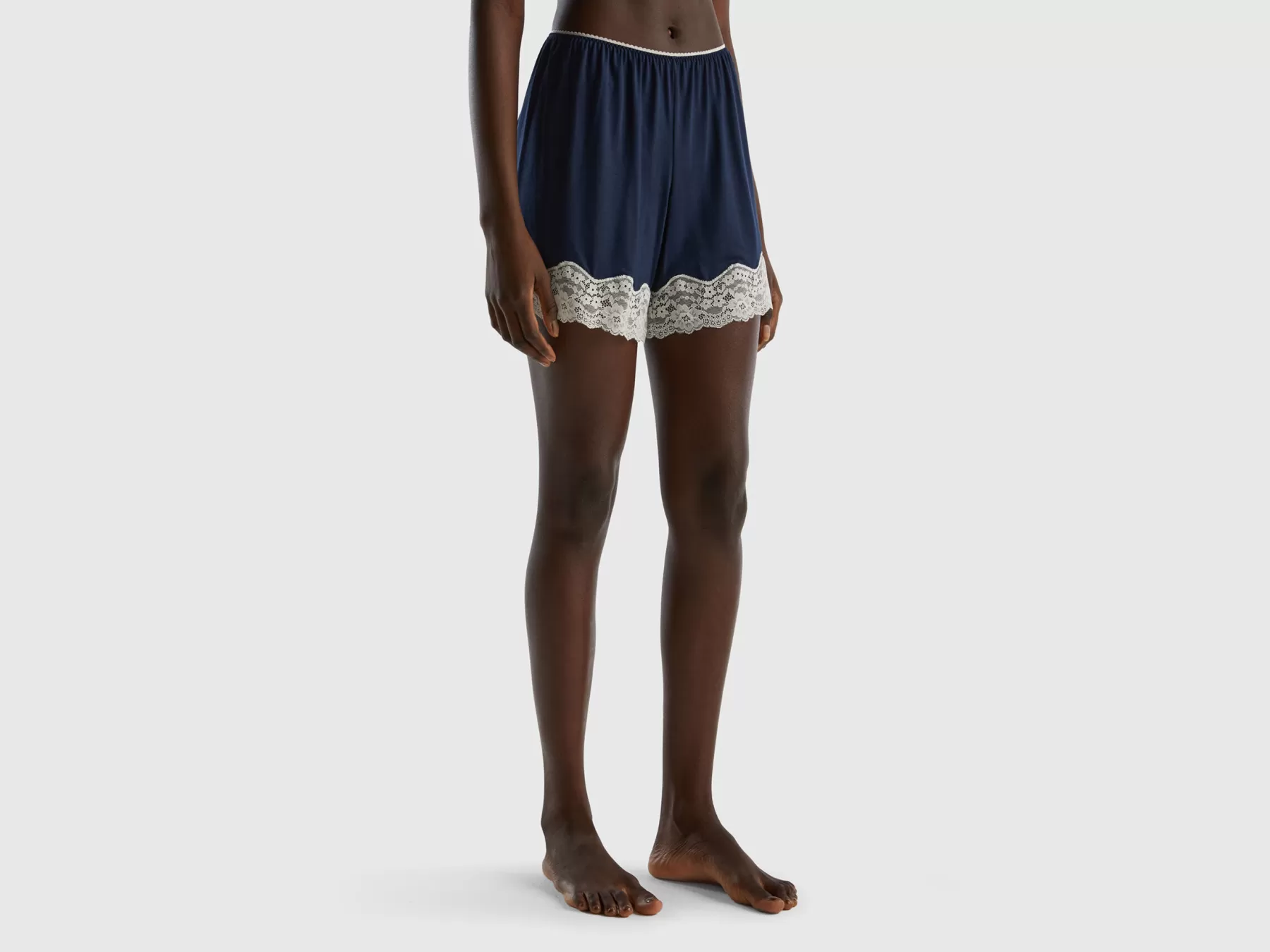 Benetton Shorts Fluidi Con Pizzo Blu Scuro Online