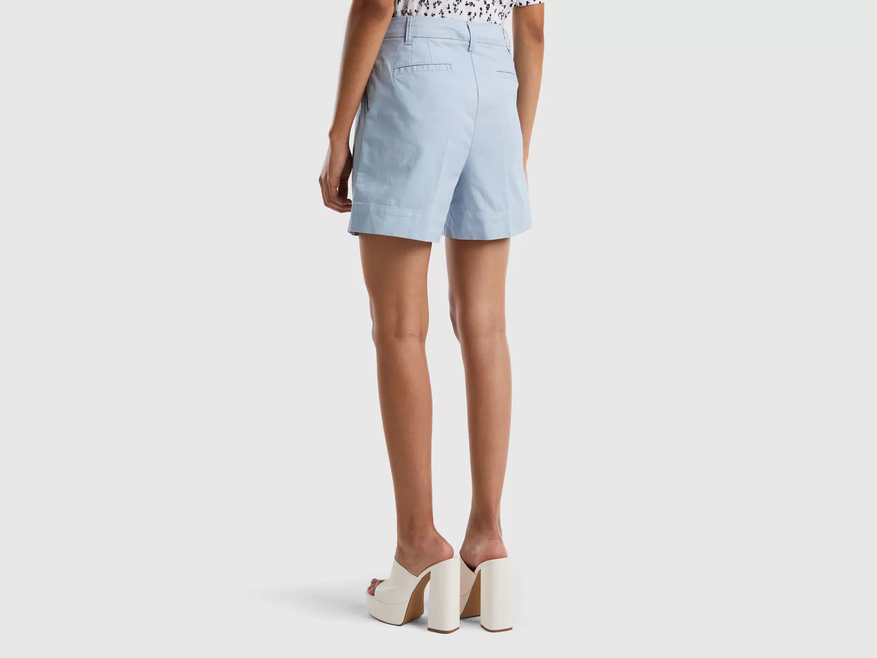 Benetton Shorts In Cotone Elasticizzato Celeste Sale