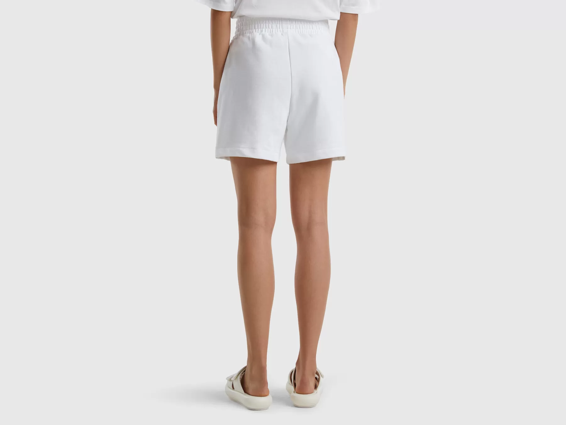 Benetton Shorts In Felpa Con Tasche Bianco Best Sale