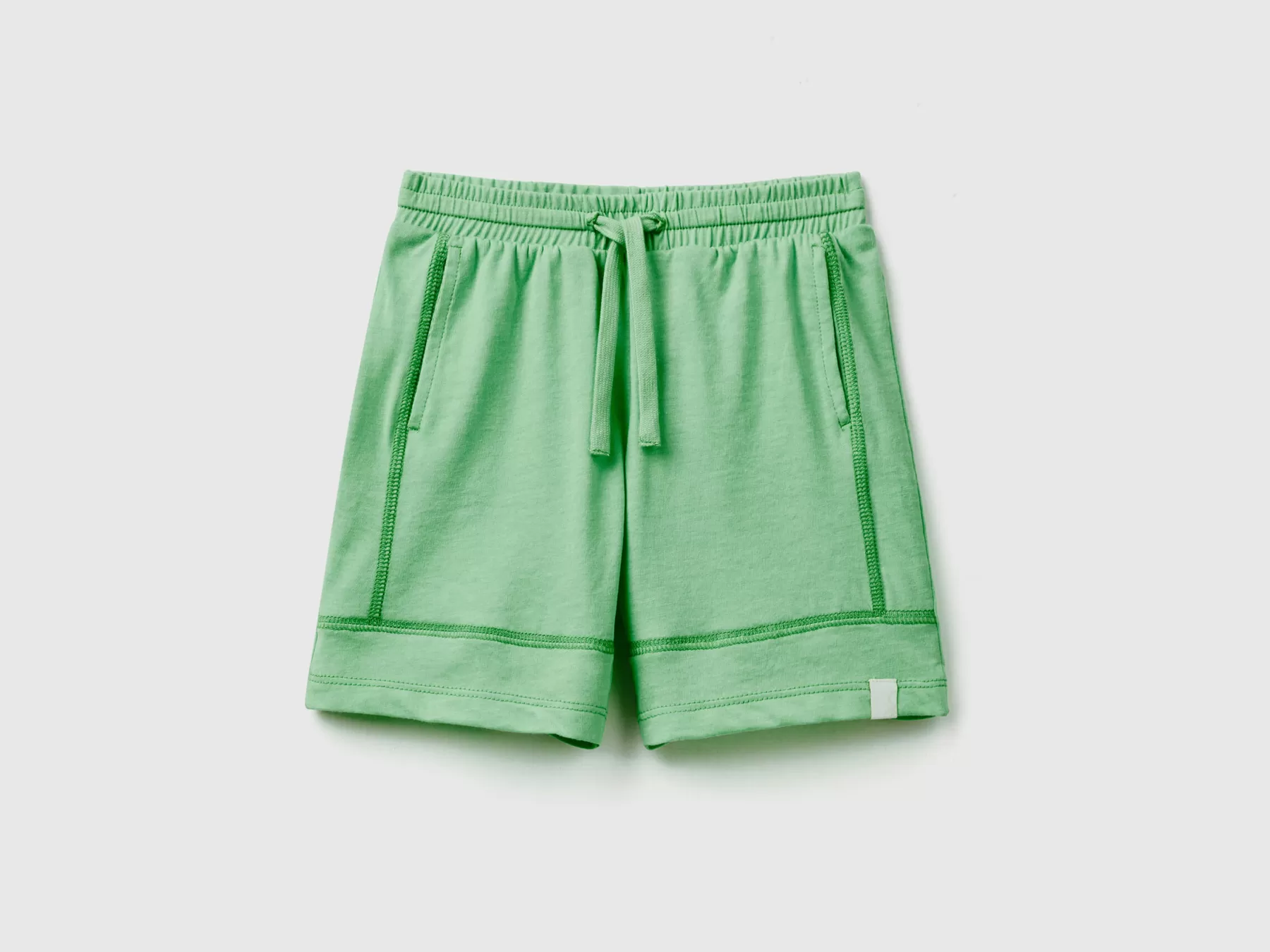 Benetton Shorts In Tessuto Riciclato Verde Chiaro Outlet