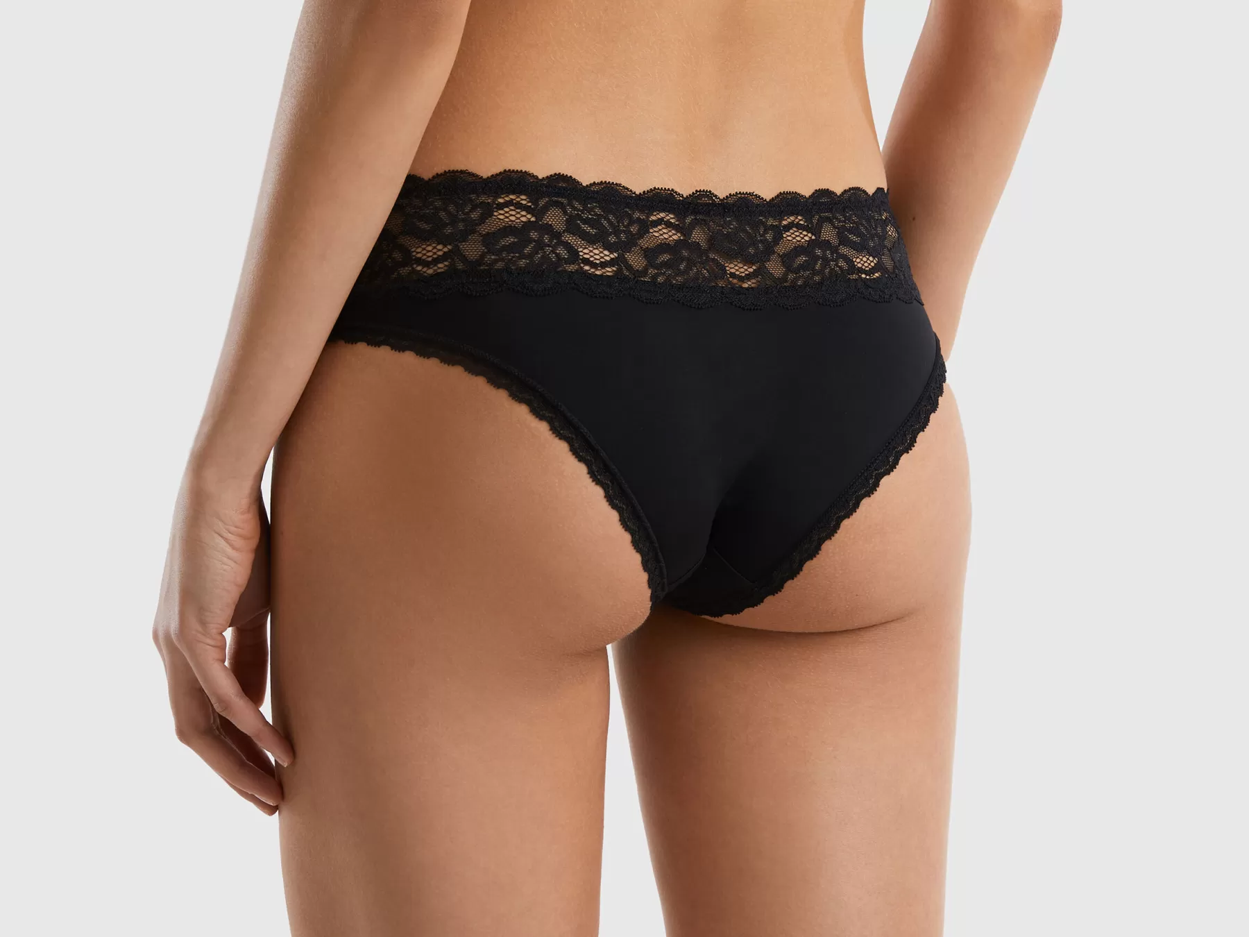 Benetton Slip Stretch Con Pizzo Nero Online