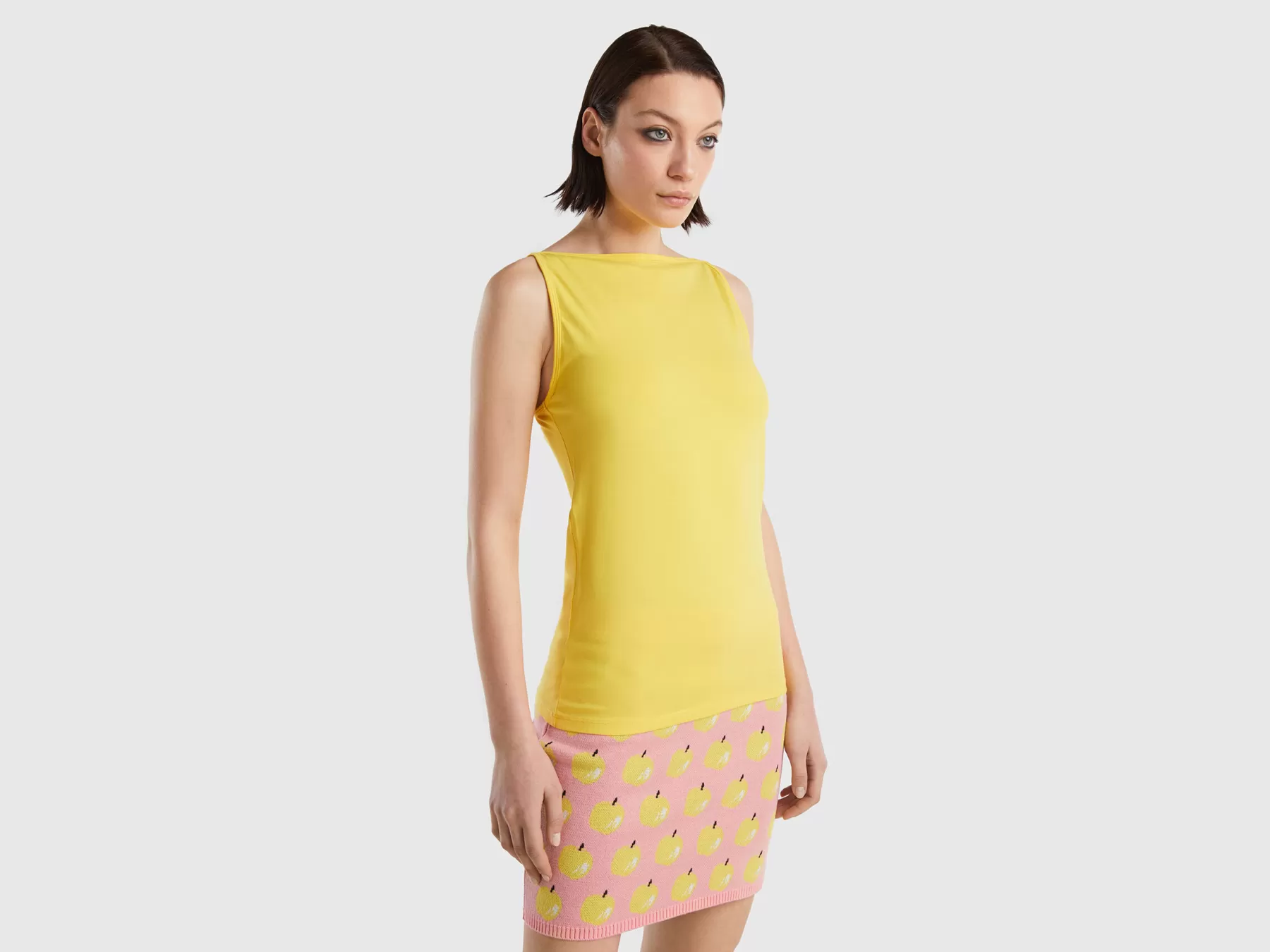 Benetton Top Con Spalline Sottili Dietro Giallo Sale