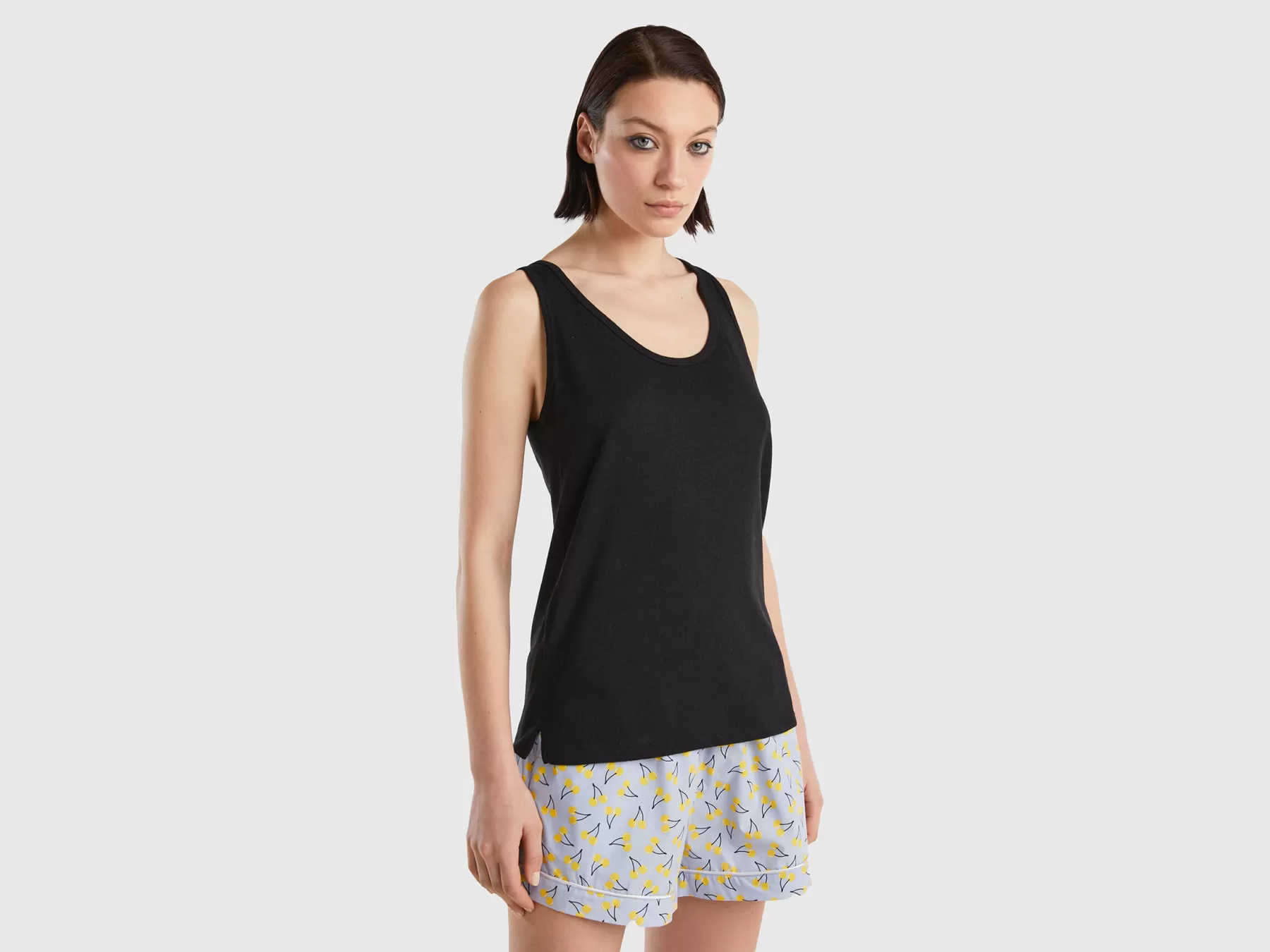 Benetton Top In Misto Lino Nero Store