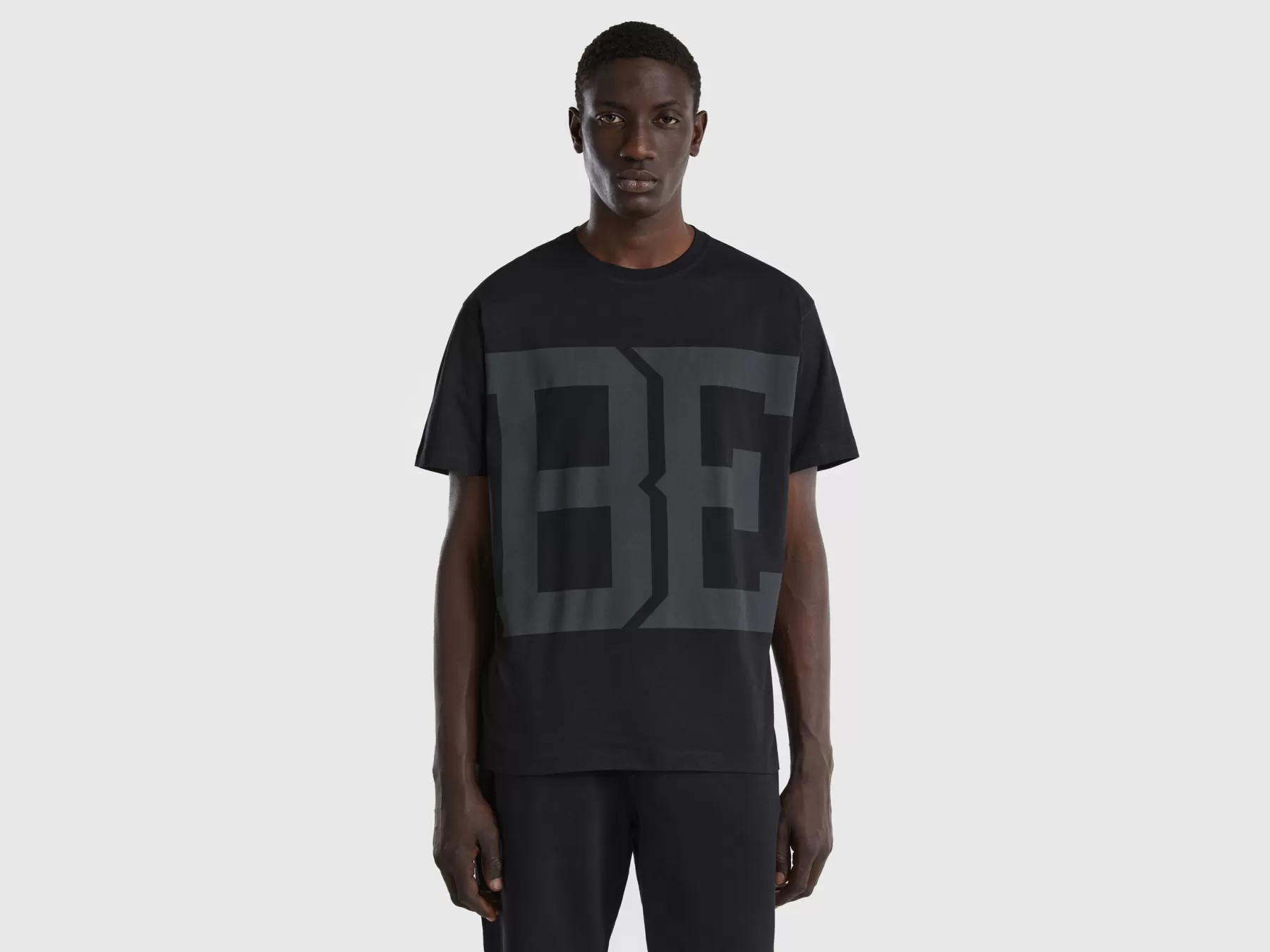 Benetton T-Shirt "Be" Oversize Nero Discount