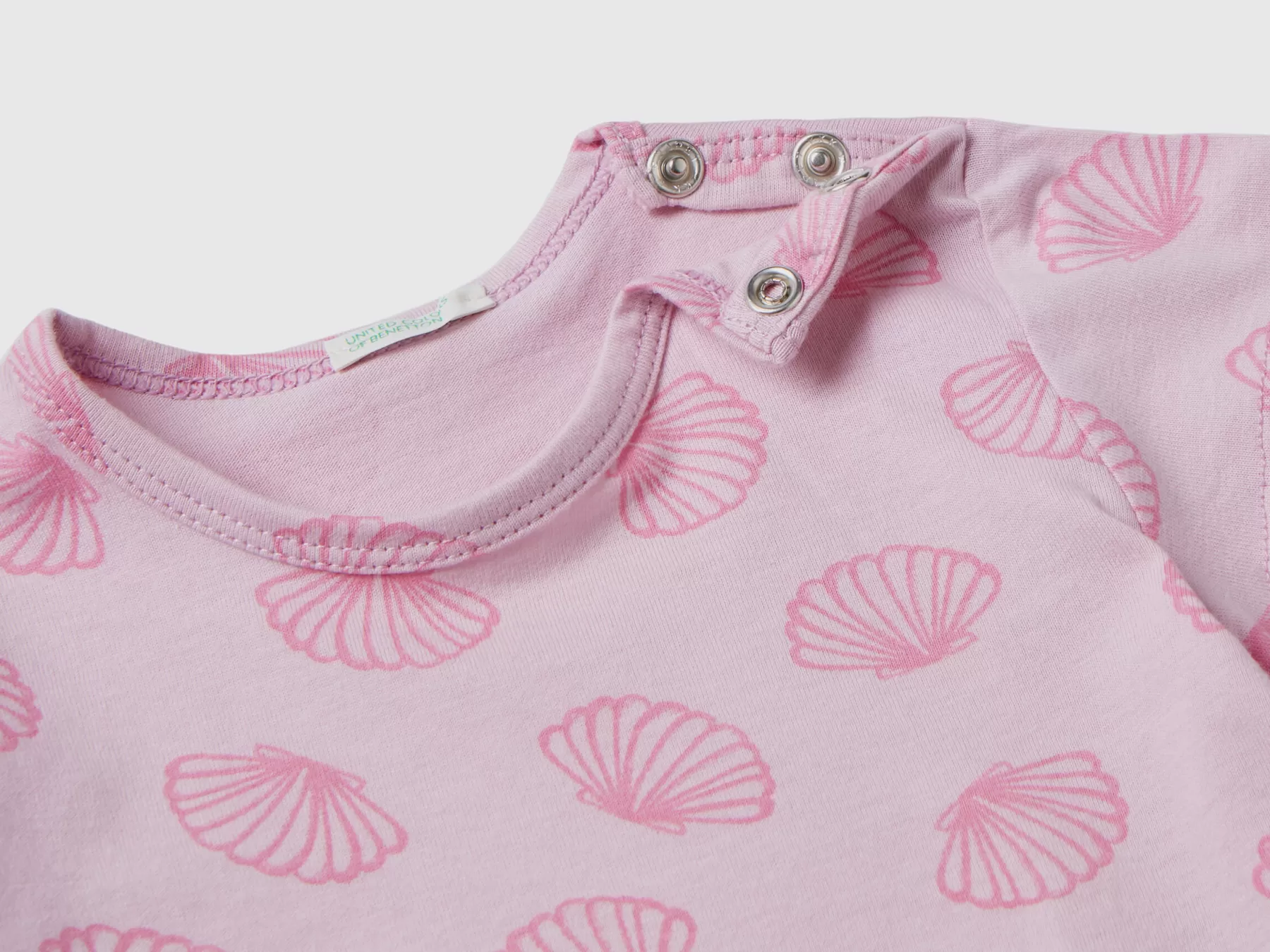 Benetton T-Shirt Con Stampa Fantasia Rosa Tenue Discount