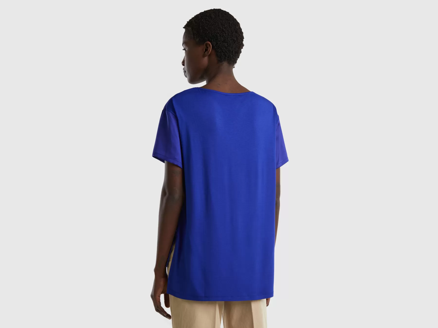 Benetton T-Shirt Fluida Con Scollo A V Bluette Outlet