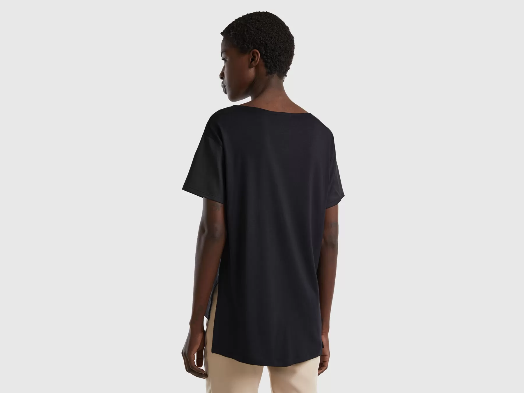 Benetton T-Shirt Fluida Con Scollo A V Nero Cheap