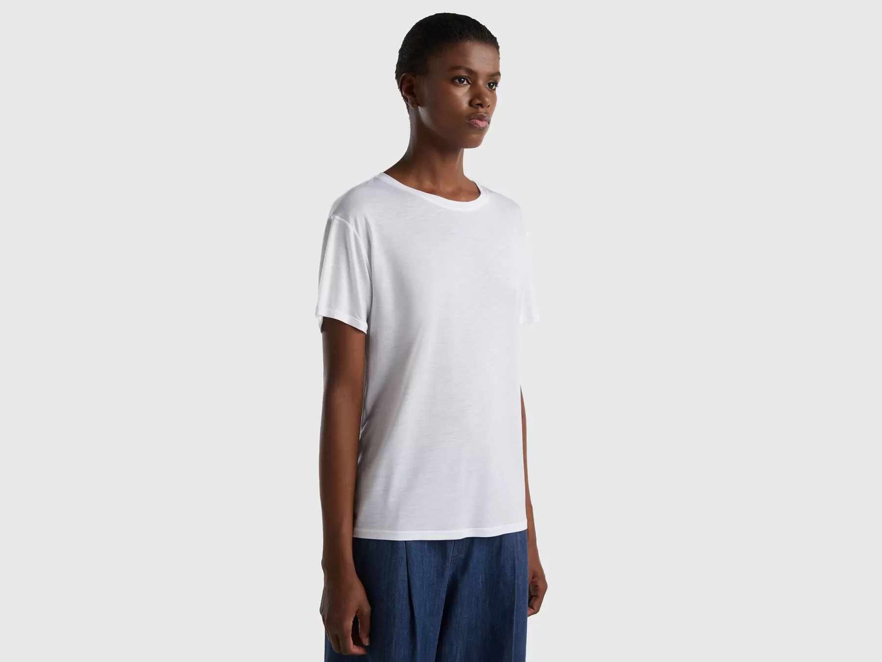 Benetton T-Shirt Girocollo In Viscosa Sostenibile Bianco Cheap