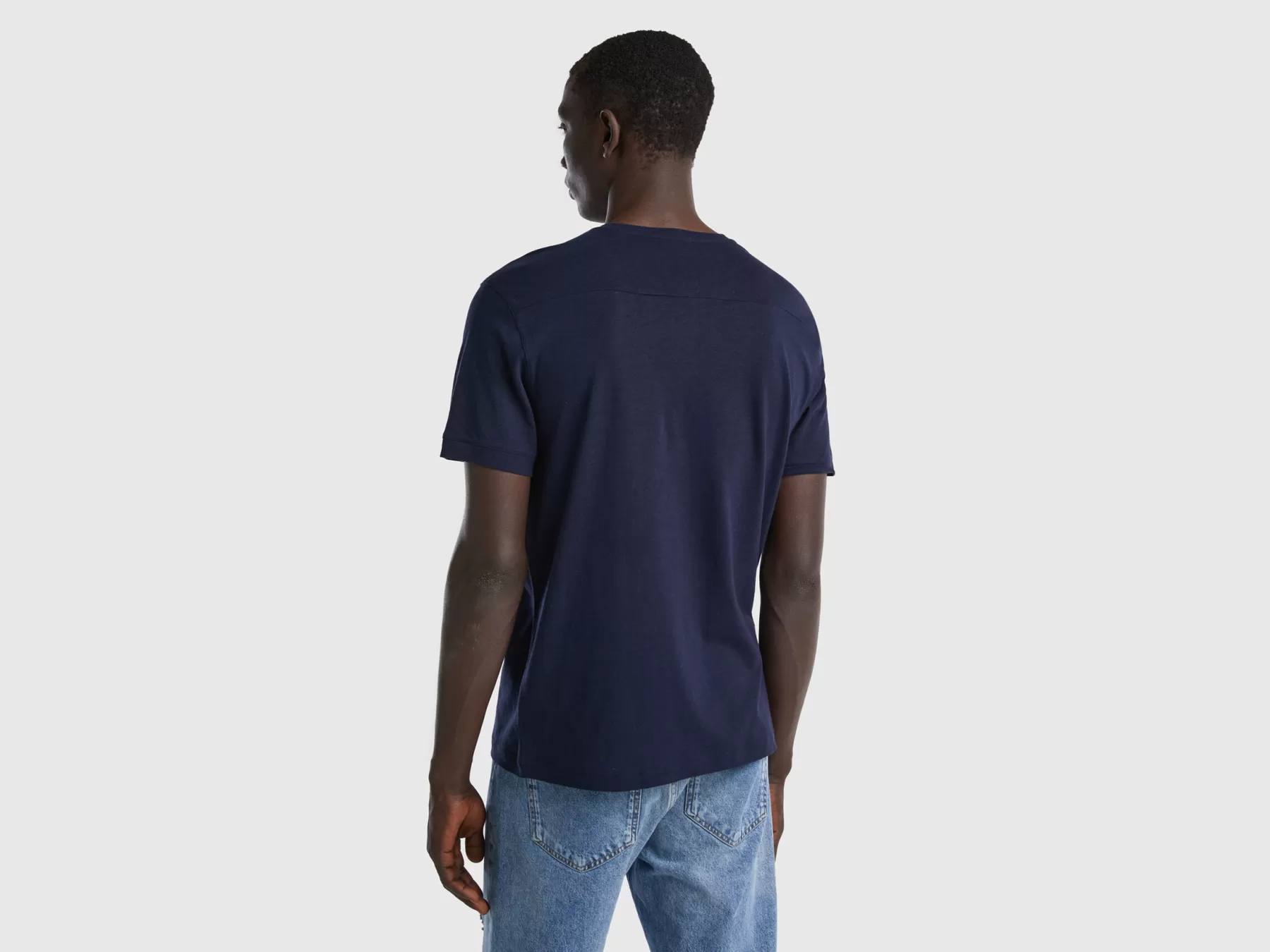 Benetton T-Shirt In Misto Lino Con Taschino Blu Scuro Flash Sale