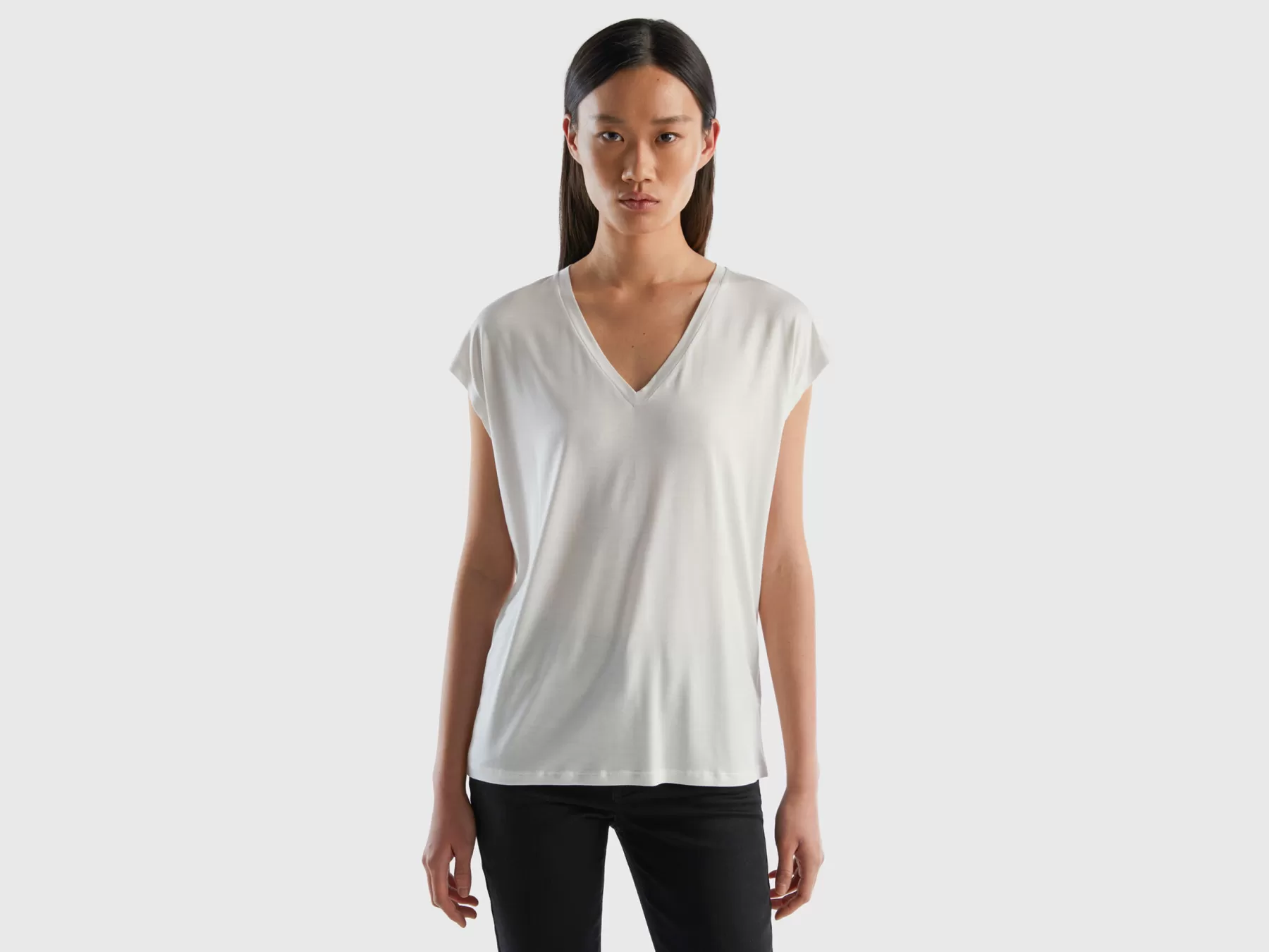 Benetton T-Shirt In Viscosa Sostenibile Stretch Bianco Panna Online